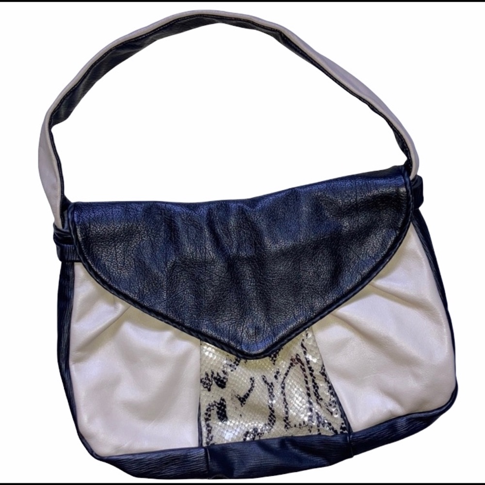 80’s Black & Cream Vegan Leather Purse Snakeskin